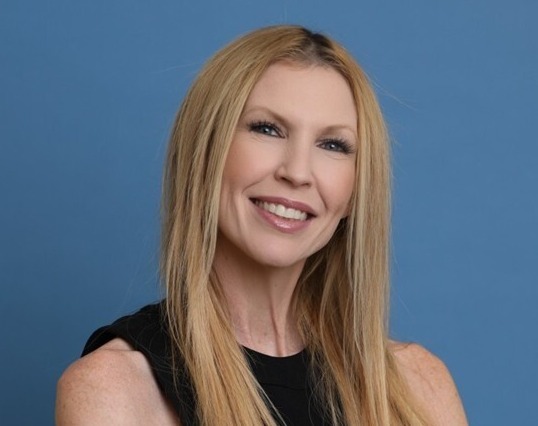 Karin Levi Headshot